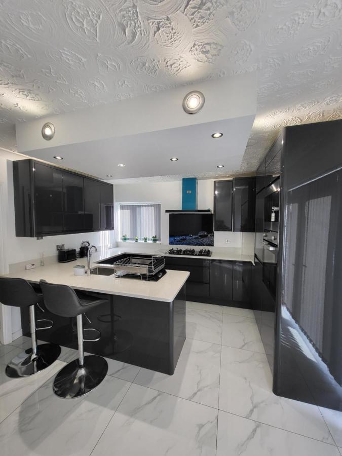 Serene 3br With Free Parking Holiday home