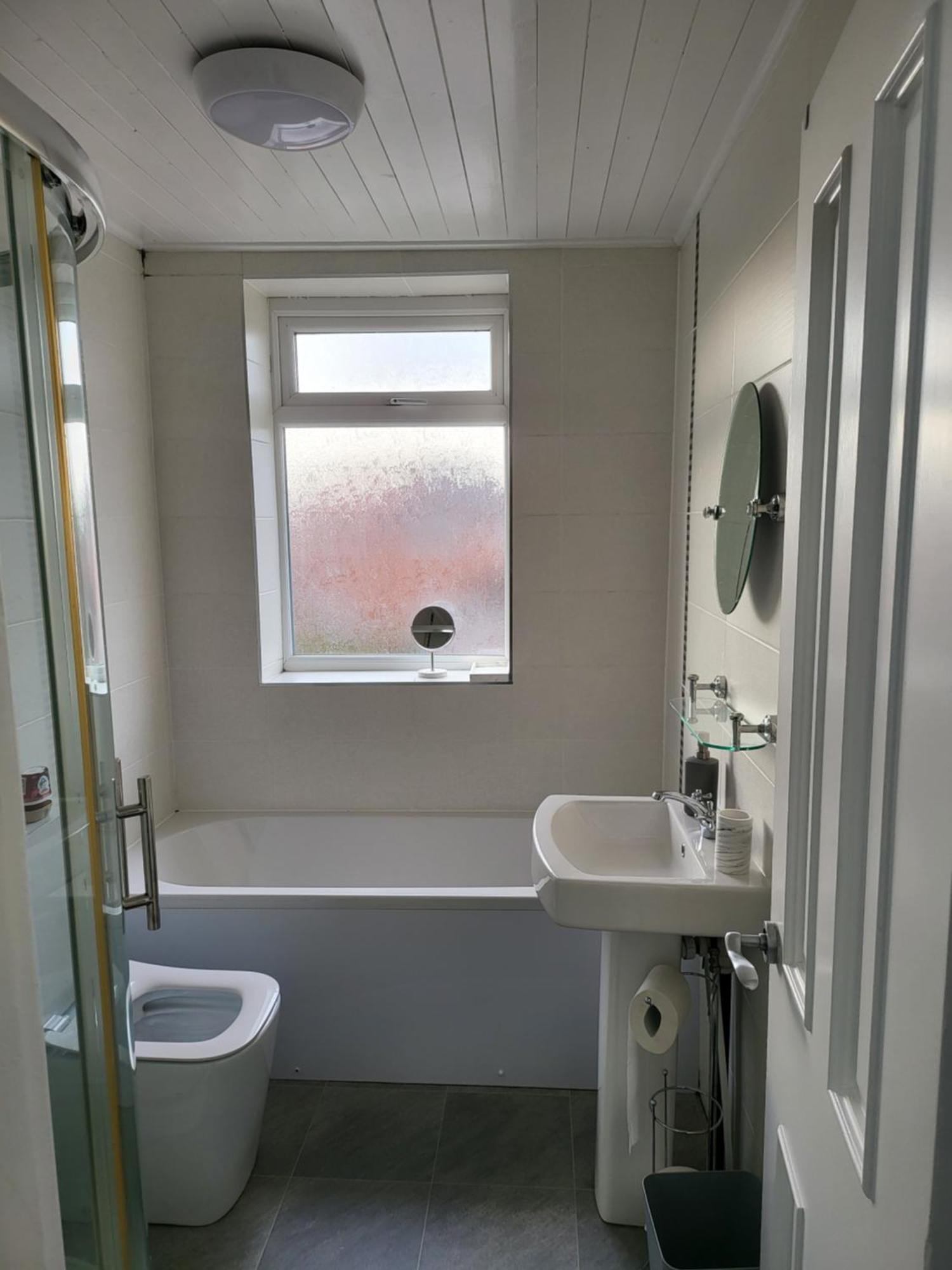 Serene 3br With Free Parking Holiday home *